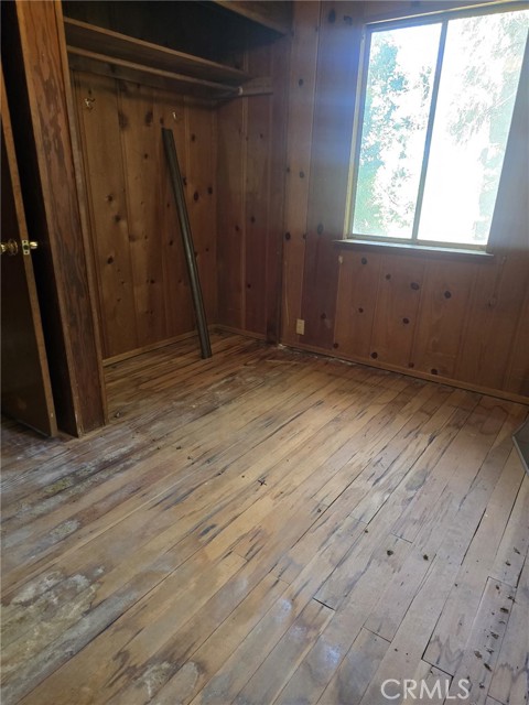 752 Big Oak, Crestline, CA 92325