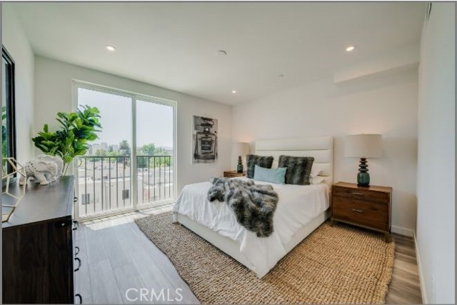 7018 Alabama Avenue, Canoga Park CA: https://media.crmls.org/medias/6743cd84-fd14-4e5f-bafd-c6c762a26db4.jpg