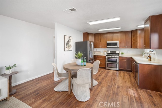 Detail Gallery Image 6 of 32 For 1635 12th, Los Osos,  CA 93402 - 3 Beds | 2 Baths