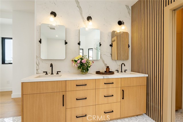223 Orchid Avenue, Corona del Mar CA: https://media.crmls.org/medias/6744ecca-95d2-40ca-a696-6d97461de474.jpg