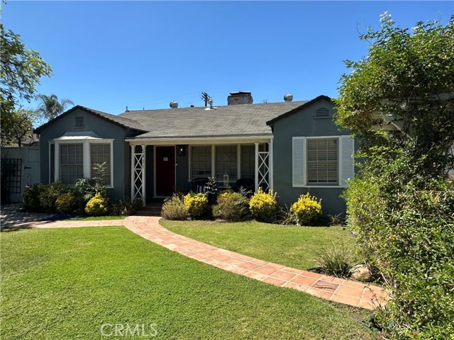 5431 Agnes Avenue, Valley Village CA: https://media.crmls.org/medias/6745b0aa-1b64-4522-bf3d-069f008451a7.jpg