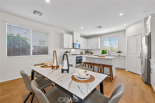 Detail Gallery Image 16 of 42 For 420 via Milano, Cathedral City,  CA 92234 - 3 Beds | 2 Baths