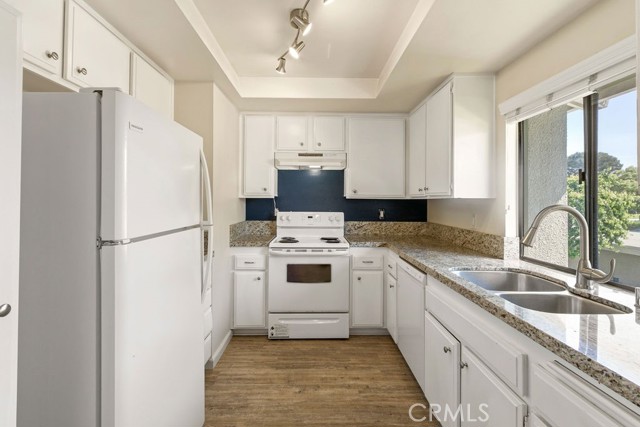 Detail Gallery Image 14 of 25 For 8633 Portola Ct 17e,  Huntington Beach,  CA 92646 - 2 Beds | 2 Baths