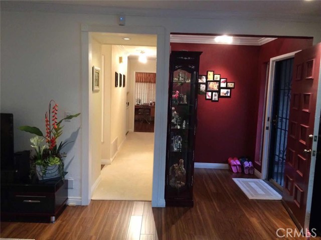 1026 HARRINGTON Way West Covina, California Beautiful single level Townhouse in West Covina. 3 bedrooms 2 bathrooms, Living Room, Kitchen, Dining Room, 2 Car attached Garage with direct access to house. Closed to Fwy 10 and Fwy 60