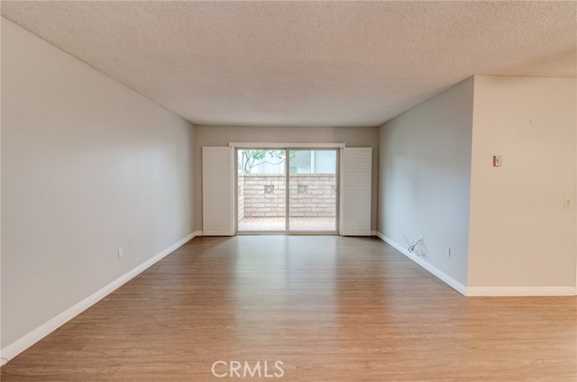 8777 Coral Springs Court, Huntington Beach CA: https://media.crmls.org/medias/67469afd-74e5-4a9a-9f0e-c6a5be38e055.jpg