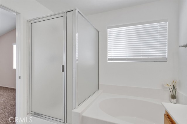 13446 Dover Lane, Victorville CA: https://media.crmls.org/medias/67470df2-1b00-4147-833d-d80a0238053a.jpg