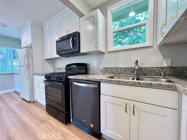 Detail Gallery Image 5 of 11 For 835 E Howard St, Pasadena,  CA 91104 - 2 Beds | 1 Baths