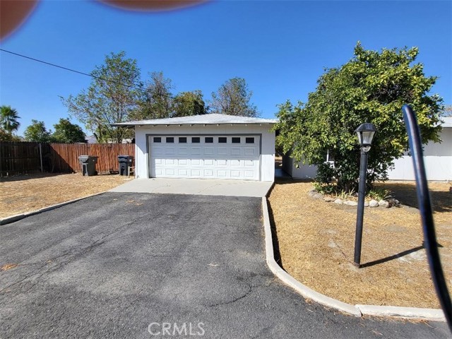 Detail Gallery Image 3 of 27 For 43498 Cedar Ave, Hemet,  CA 92544 - 2 Beds | 2 Baths