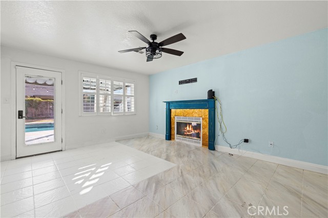 Detail Gallery Image 34 of 73 For 10213 Single Oak Dr, Bakersfield,  CA 93311 - 3 Beds | 2/1 Baths