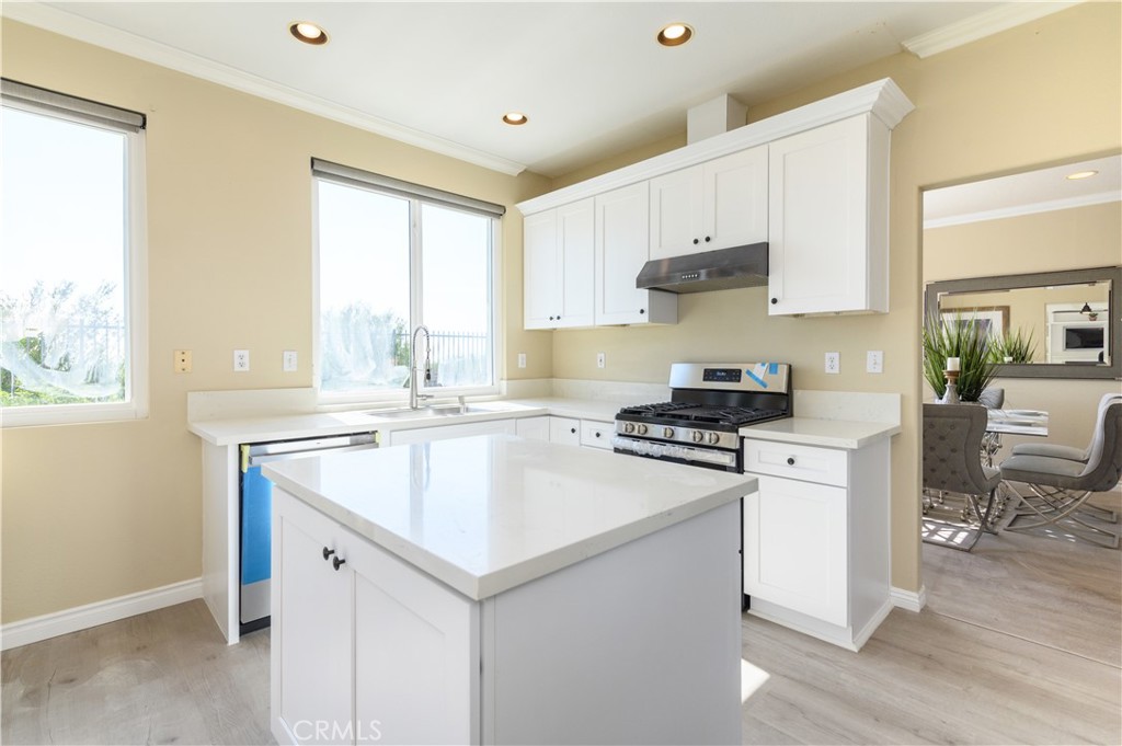 6747bfc8 0050 4f06 953d 45f95a77fffa