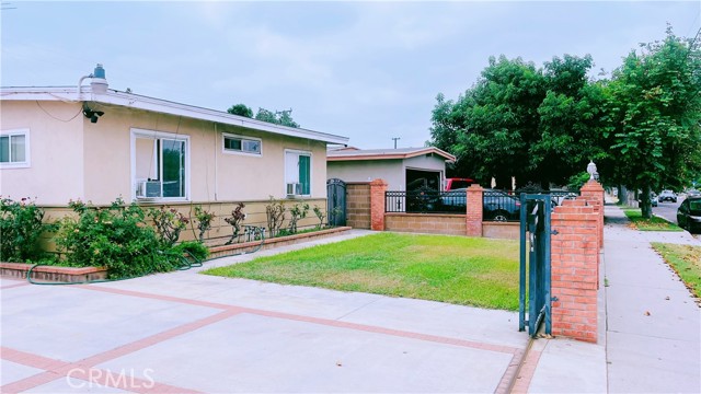 1142 Vineland Avenue, La Puente CA: https://media.crmls.org/medias/67481696-868a-4697-bc02-02a879877559.jpg