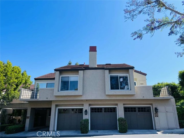 267 Stanford Court, Irvine CA: https://media.crmls.org/medias/6748a524-ff83-4664-af4c-63227381a796.jpg