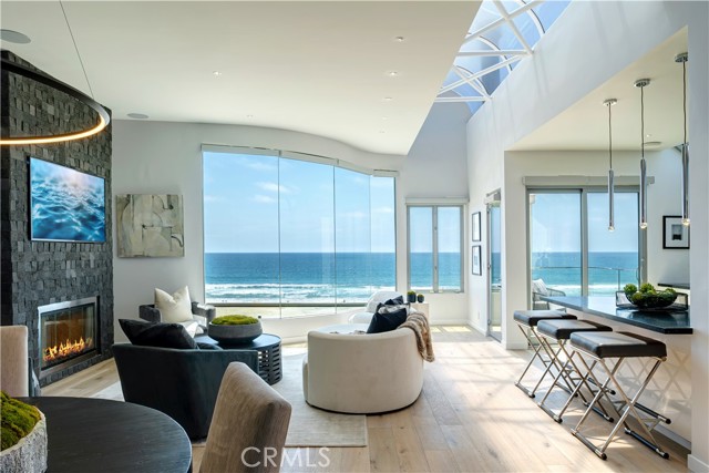Detail Gallery Image 13 of 35 For 2522 the Strand, Manhattan Beach,  CA 90266 - 3 Beds | 3/1 Baths