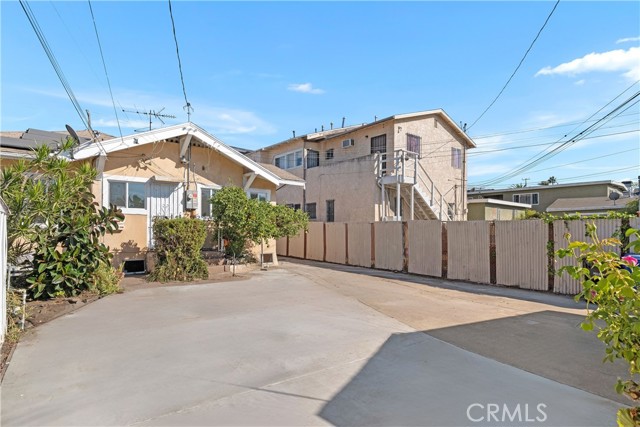 3959 Denker Avenue, Los Angeles, California 90062, 3 Bedrooms Bedrooms, ,2 BathroomsBathrooms,Residential,For Sale,3959 Denker Avenue,CROC24206429