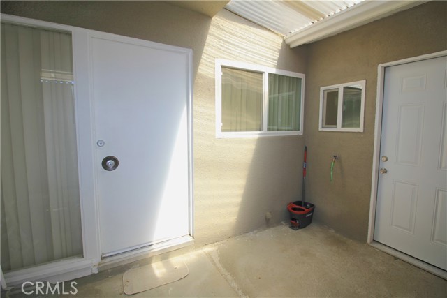 Detail Gallery Image 3 of 30 For 14257 Burning Tree Dr, Victorville,  CA 92395 - 3 Beds | 2/1 Baths