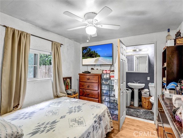 Detail Gallery Image 13 of 28 For 6156 Mckinley Ave, South Gate,  CA 90280 - 4 Beds | 2 Baths