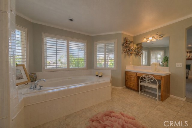 Detail Gallery Image 35 of 58 For 30212 Clear Water Dr, Canyon Lake,  CA 92587 - 4 Beds | 3 Baths