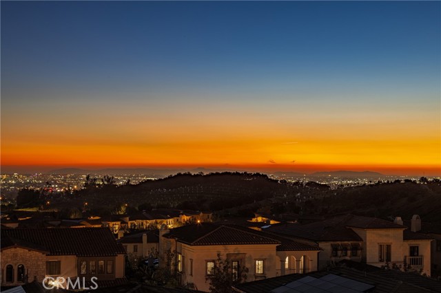 Detail Gallery Image 4 of 71 For 170 Leafy Pass, Irvine,  CA 92602 - 5 Beds | 5/1 Baths