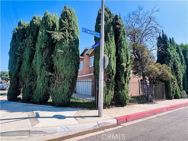 Detail Gallery Image 2 of 31 For 1190 S Thomas St, Pomona,  CA 91766 - – Beds | – Baths