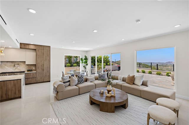 Image 16 of 75 For 7 Sierra Vista