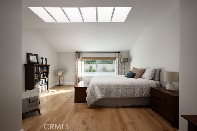 Detail Gallery Image 27 of 42 For 6470 E Mantova St, Long Beach,  CA 90815 - 4 Beds | 3 Baths