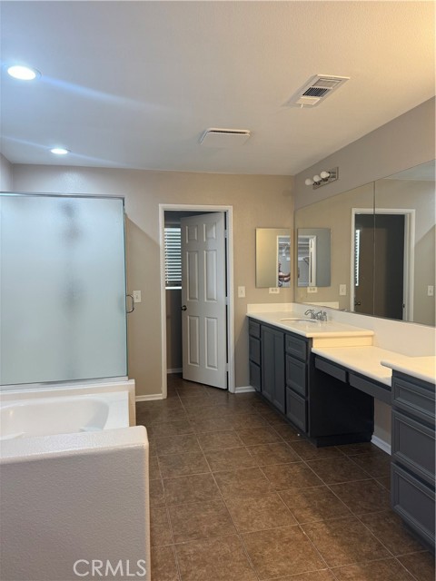 1132 N Yucca Avenue, Rialto CA: https://media.crmls.org/medias/674dc2a2-869b-4dd0-bc8b-9a45cf0205ab.jpg