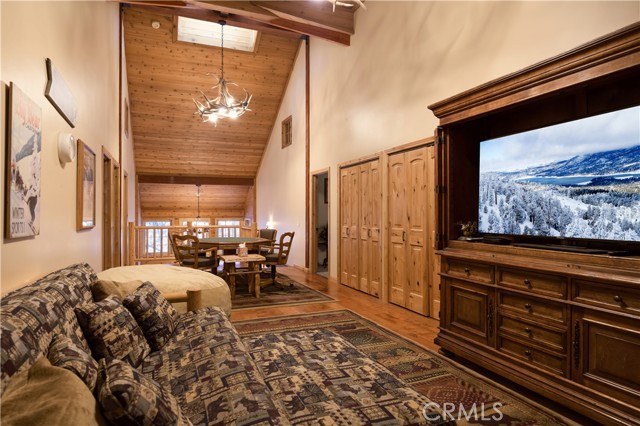 Detail Gallery Image 37 of 50 For 42028 Sky View, Big Bear Lake,  CA 92315 - 7 Beds | 5/1 Baths