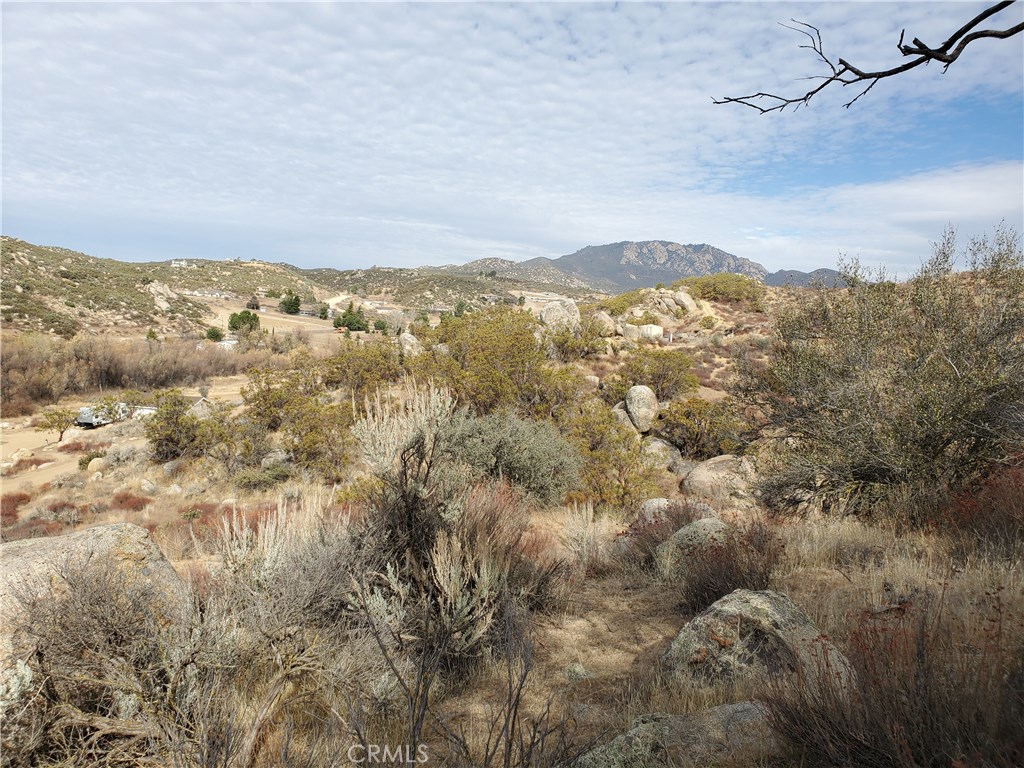 48775 Leaning Rock Court