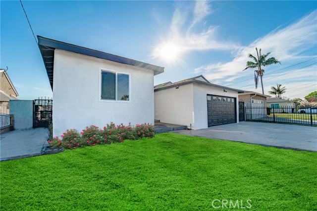 Detail Gallery Image 1 of 1 For 1716 W 156th St, Compton,  CA 90220 - 5 Beds | 1 Baths