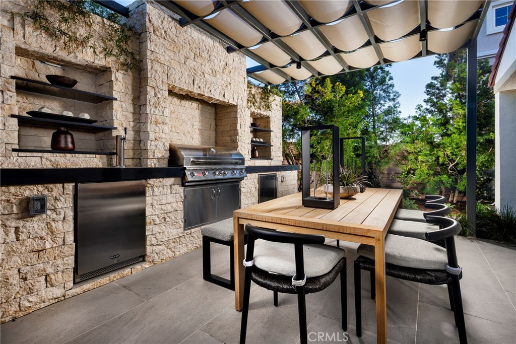 674ecf6b 3c92 4e9e A981 1a92a6c6b6e8