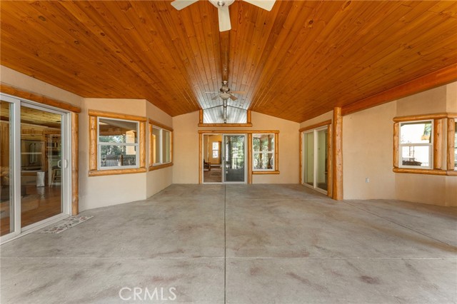 1540 Alderwood Court, Big Bear City CA: https://media.crmls.org/medias/67506380-1b5b-402d-934e-a41435b498ab.jpg