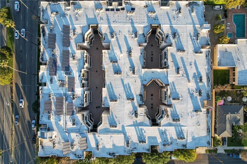 https://media.crmls.org/medias/67508c89-f3f0-4ca3-9ea1-0d228e833b5d.jpg?preset=X-Large