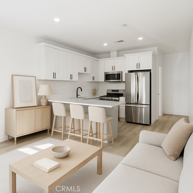 Detail Gallery Image 9 of 61 For 10857 Morrison St, North Hollywood,  CA 91601 - – Beds | – Baths