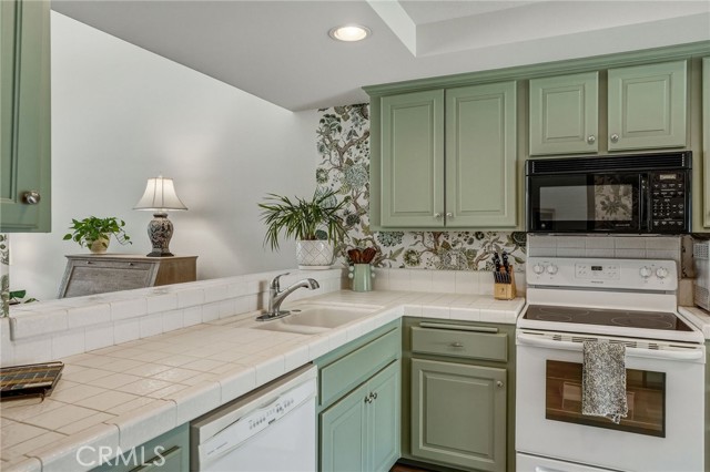345 Bouquet Canyon Drive, Palm Desert, CA 92211