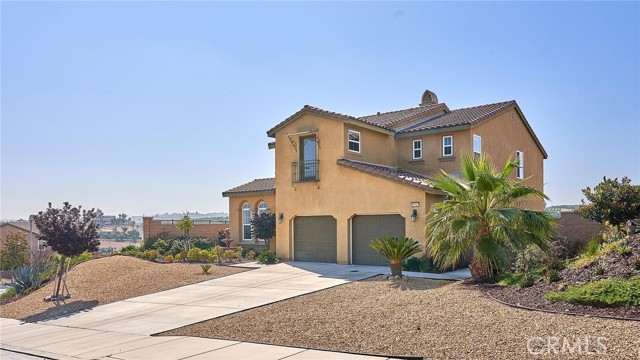 16943 Hidden Trails Ln, Riverside, CA 92503