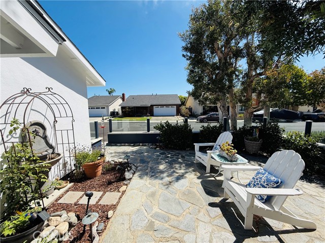 18071 Westlake Circle, Huntington Beach CA: https://media.crmls.org/medias/675306cf-9ee2-4b21-84e1-d9507981ee3f.jpg