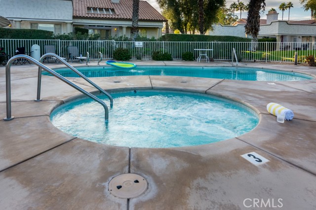 Image 37 for 738   Vista Lago DR