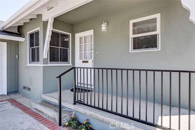 Detail Gallery Image 2 of 30 For 5102 W Carson St, Torrance,  CA 90503 - 3 Beds | 2 Baths