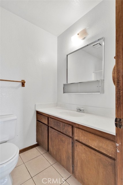 Detail Gallery Image 15 of 34 For 16463 Solvang Ave, Victorville,  CA 92394 - 3 Beds | 2 Baths