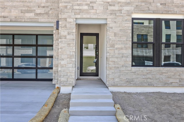 173 Creation, Irvine CA: https://media.crmls.org/medias/67546c59-8983-42c3-9c6f-2a33a37dd599.jpg