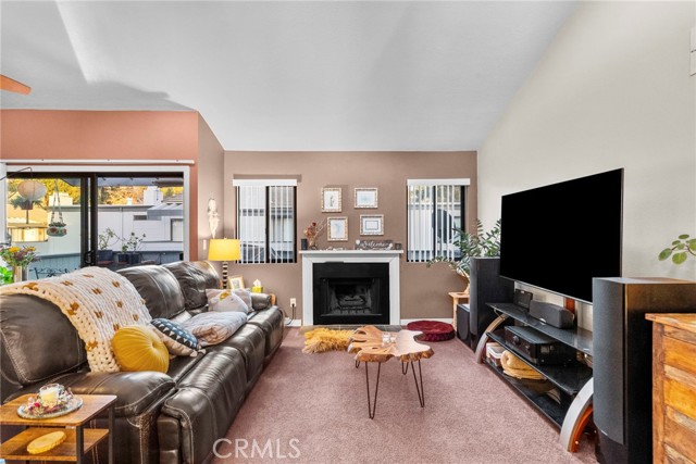 Detail Gallery Image 16 of 28 For 6490 Twin Circle, Simi Valley,  CA 93063 - 2 Beds | 2 Baths