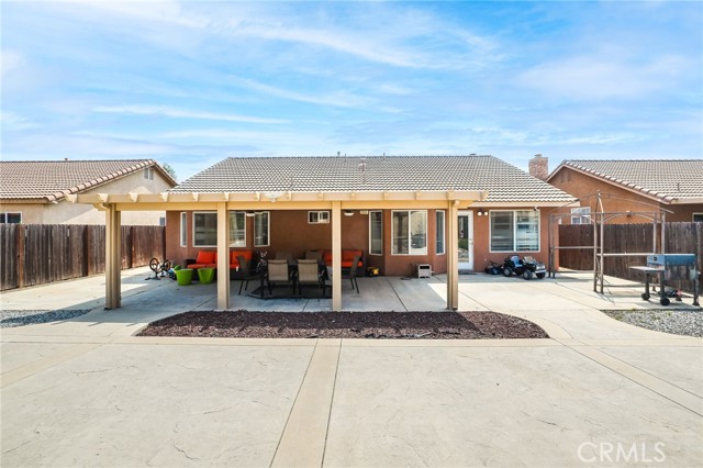 Detail Gallery Image 45 of 74 For 15060 Spring St, Fontana,  CA 92335 - 4 Beds | 2 Baths