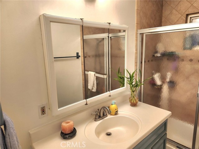 Detail Gallery Image 37 of 71 For 19755 Steinway St, Canyon Country,  CA 91351 - 3 Beds | 2 Baths