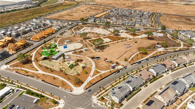 410 Lobata, Irvine CA: https://media.crmls.org/medias/67574c41-0518-4459-a623-b6093e4bf7fb.jpg