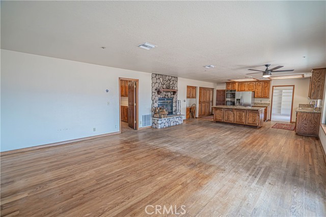 5329 Hubbard Road, Acton CA: https://media.crmls.org/medias/6757d2e9-3bbb-4763-9fa6-fb16ff489821.jpg