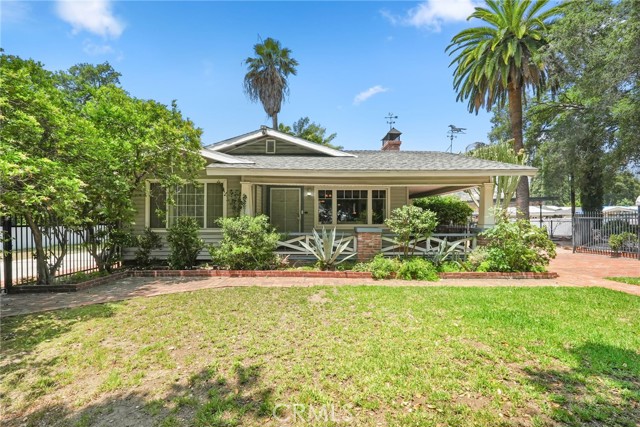 3087 Casitas Avenue, Altadena CA: https://media.crmls.org/medias/675934b9-8558-4030-be21-192b1709a609.jpg