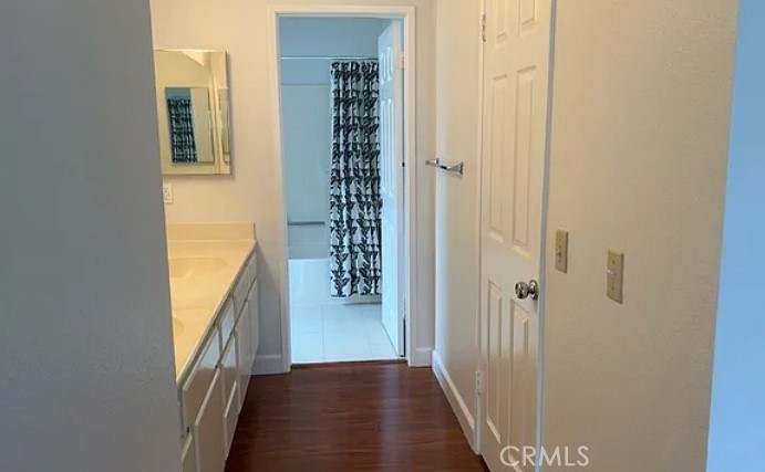 https://media.crmls.org/medias/6759776c-0b55-4f90-8b77-3b2ab9670ee9.jpg?preset=X-Large