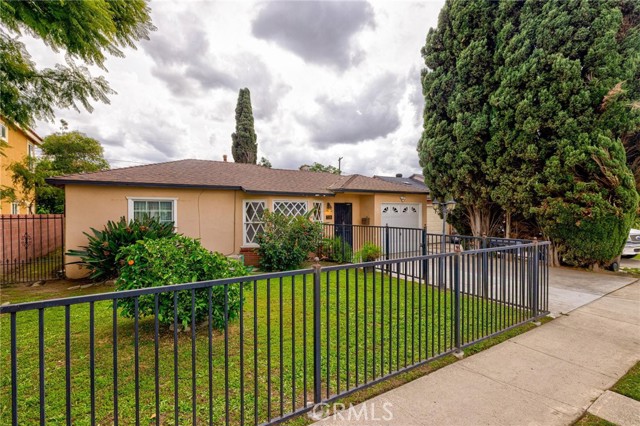 Detail Gallery Image 2 of 38 For 7128 Farmland, Pico Rivera,  CA 90660 - 3 Beds | 2 Baths