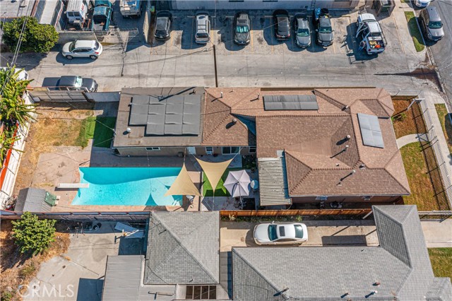 1915 E 55th Street, Long Beach CA: https://media.crmls.org/medias/6759fb27-ba72-4475-9c4c-5be5f57d208f.jpg