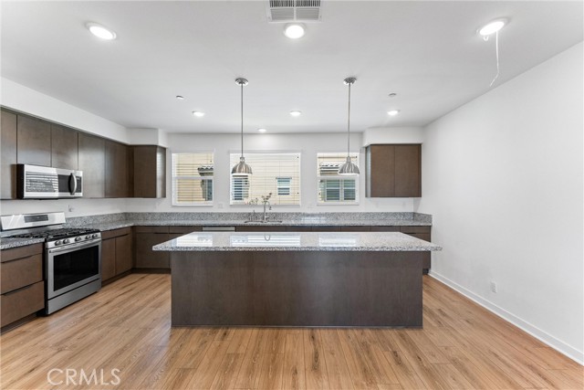 8275 Page Street, Buena Park CA: https://media.crmls.org/medias/675a7c0d-4da6-4863-823a-71a7b91a9a91.jpg